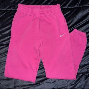 Nike Essential Fleece Sweatpants; Pink; Size small; Worn twice! Jogger style